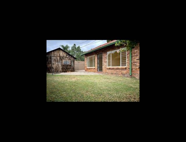 2 BEDROOM TOWNHOUSE FOR SALE IN THE ORCHARDS